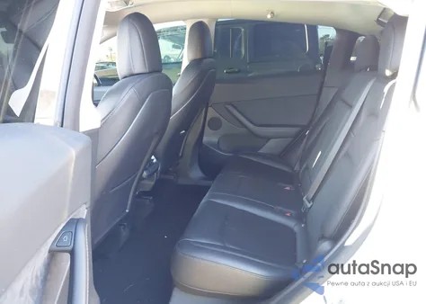 2022 Tesla Model Y Long Range Dual Motor All-Wheel Drive z USA, uszkodzony, nr VIN 7SAYGDEE4NF445847